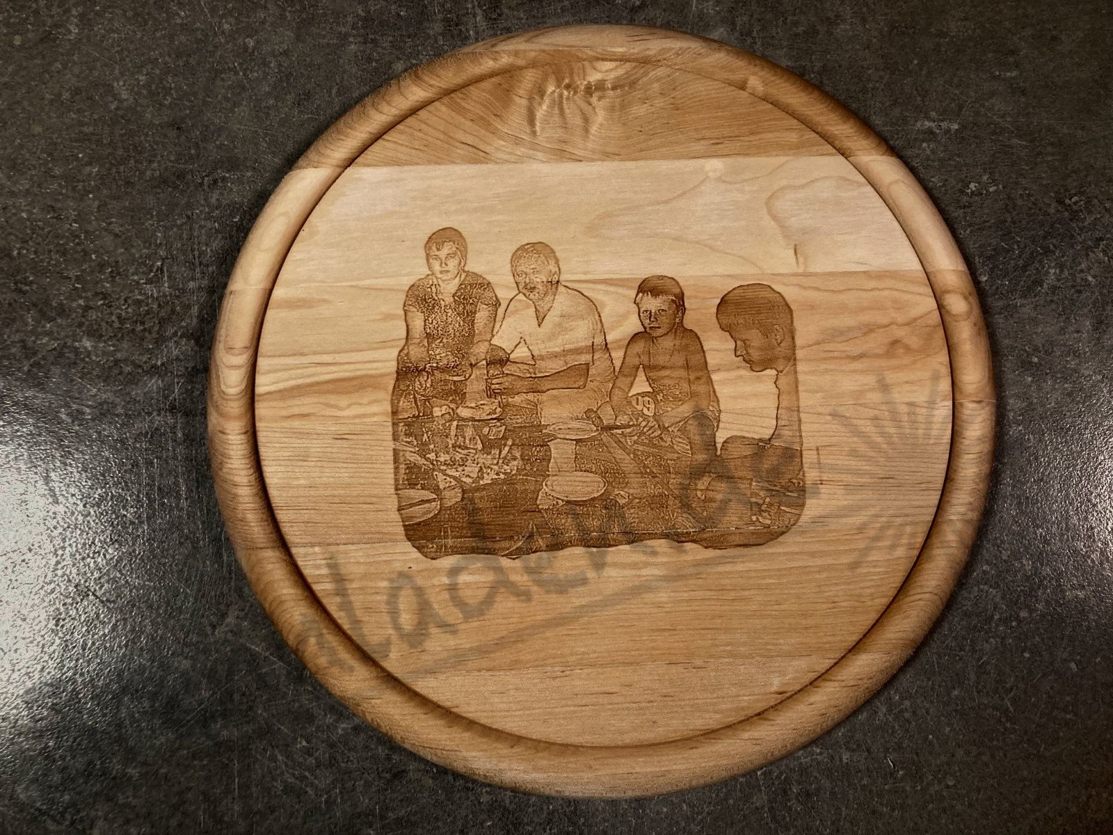 Familienbild auf Holz